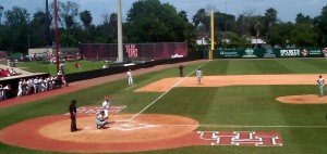 College players like the ones pictured for the University of Houston have used metal bats for years. Photo R. Anderson