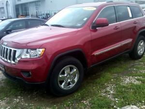 A Jeep Grand Cherokee Laredo would have been a lovely choice for a loaner car while my jeep was in the shop. Unfortunately it was not to be. Photo R. Anderson